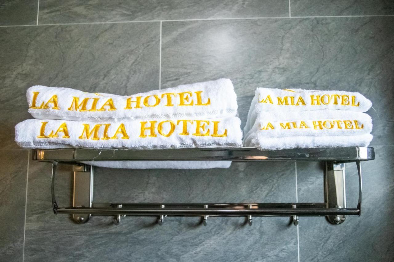 LA MIA Lakeview Hotel Pleiku Buitenkant foto
