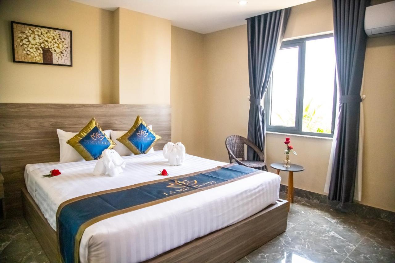 LA MIA Lakeview Hotel Pleiku Buitenkant foto