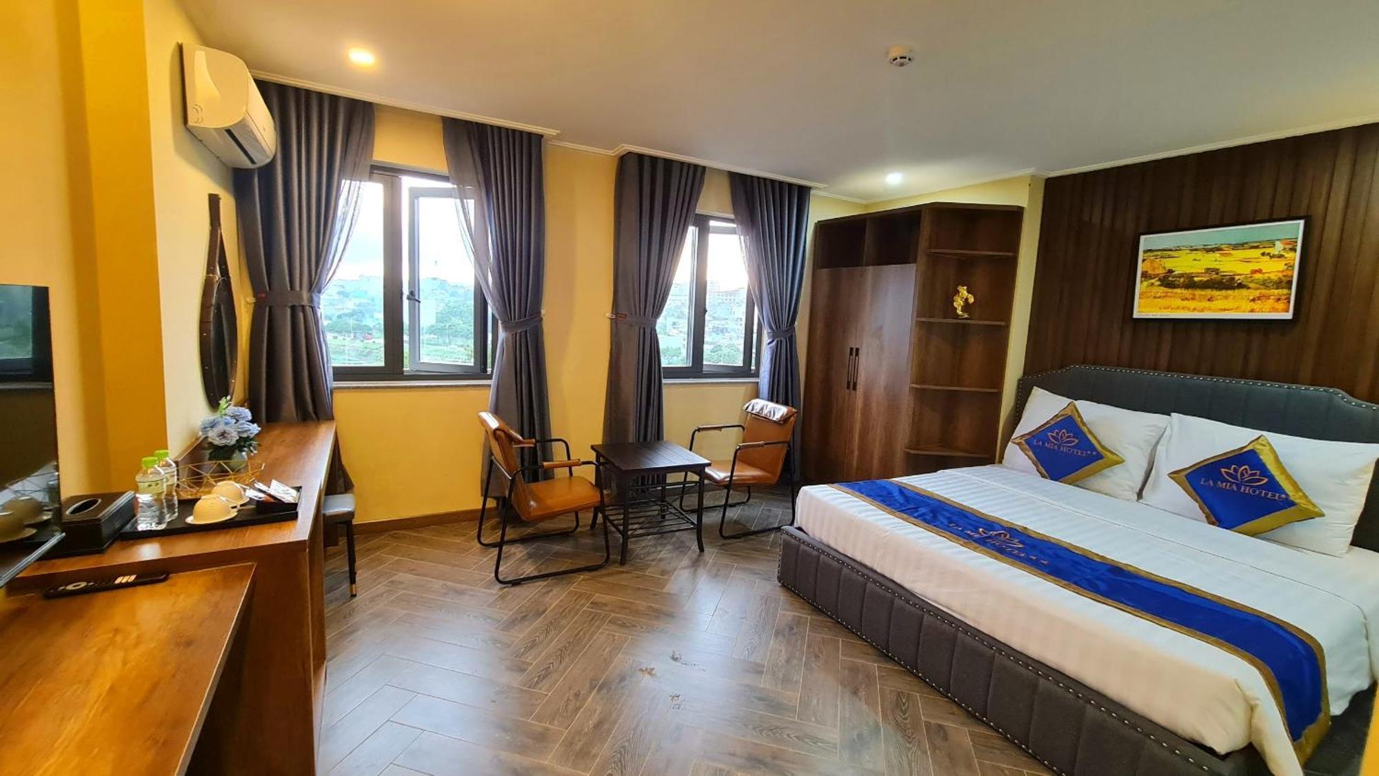 LA MIA Lakeview Hotel Pleiku Buitenkant foto