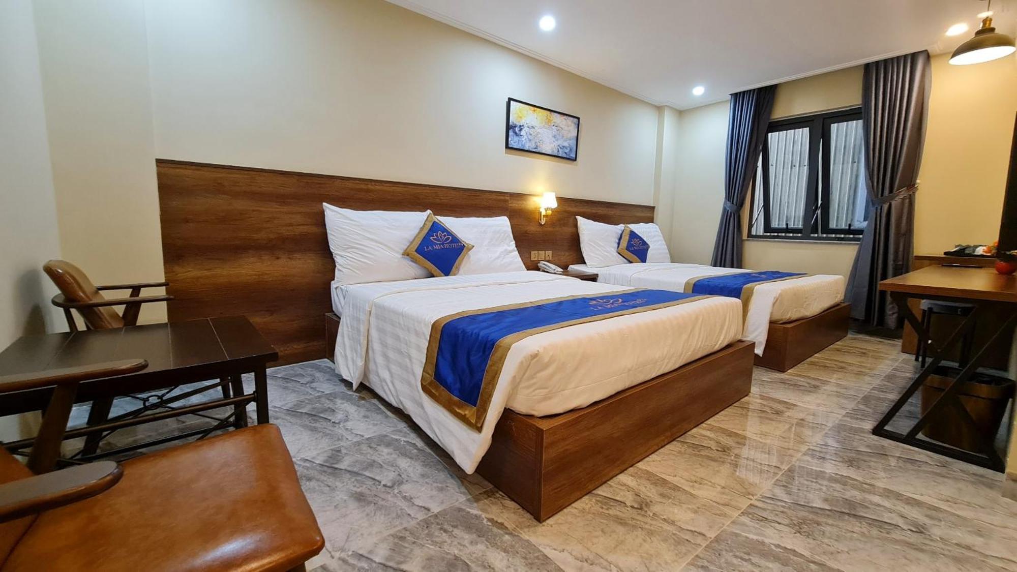 LA MIA Lakeview Hotel Pleiku Buitenkant foto