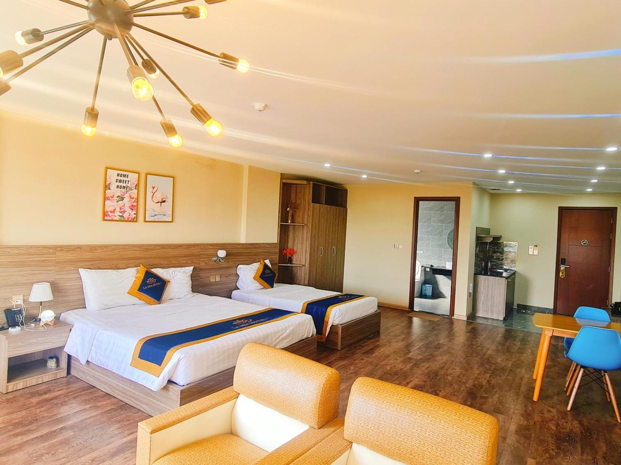 LA MIA Lakeview Hotel Pleiku Buitenkant foto
